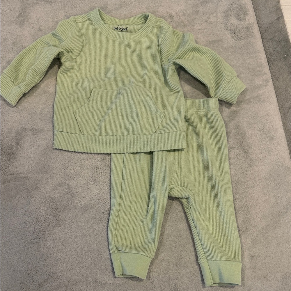 Cat & Jack Mint Baby Outfit Set